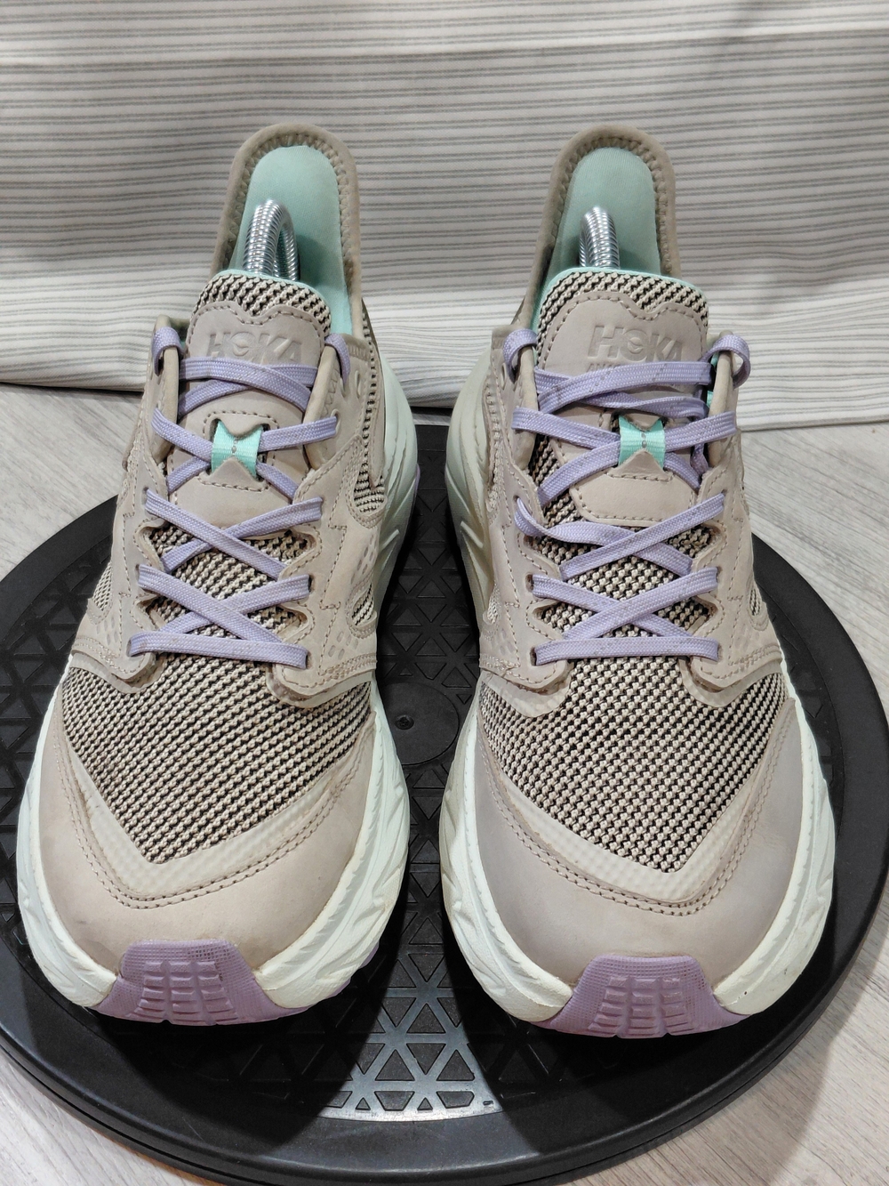Hoka Women's Anacapa 2 Freedom Trail Hiking Sneakers Taupe Lilac Mint Chunky W8B - Picture 3 of 15